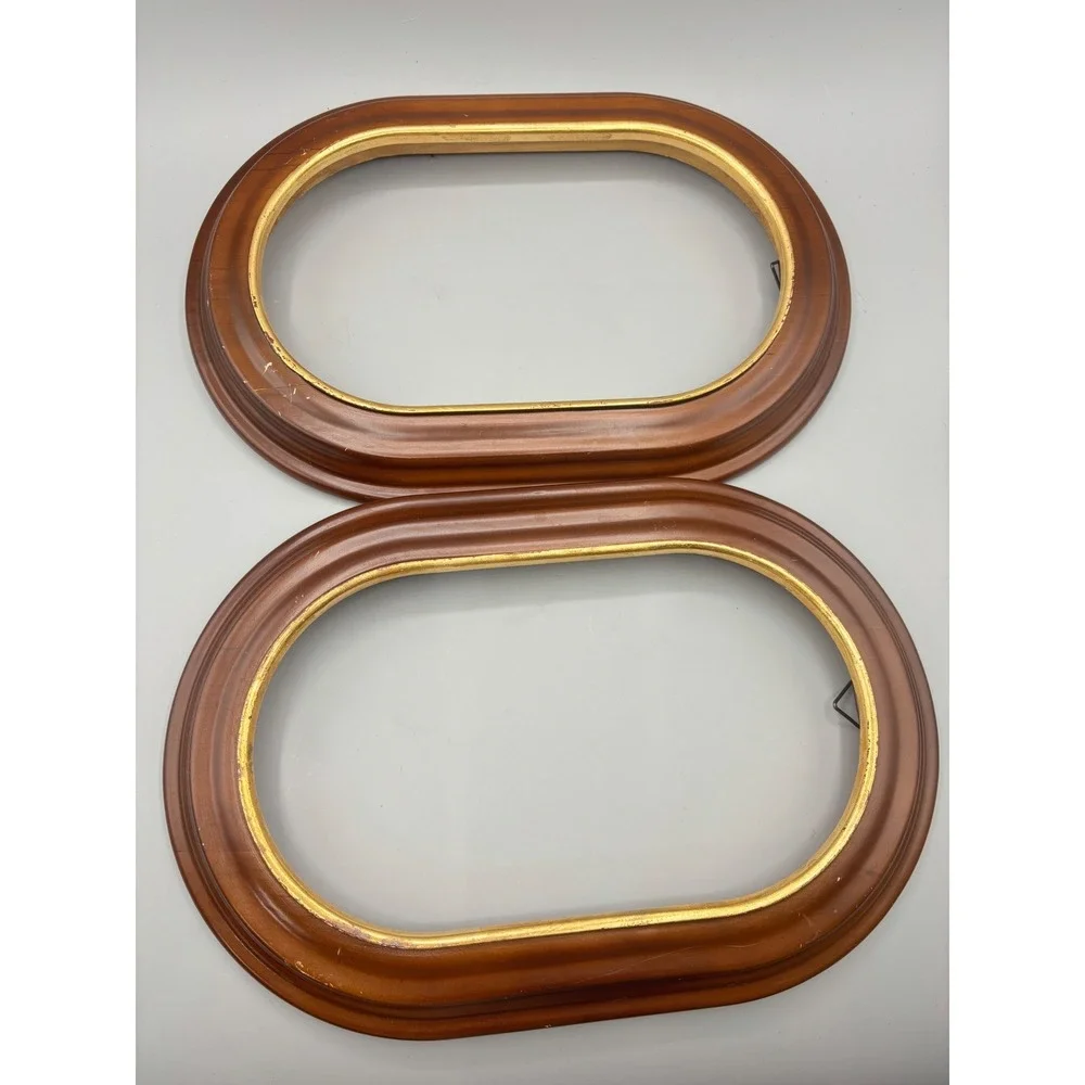 Van Hygan & Smythe CS95 Oval Wood Plate Frames Gold Trim Set of 2 Vintage